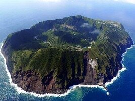 Аогашима - жилой остров-вулкан в Японии